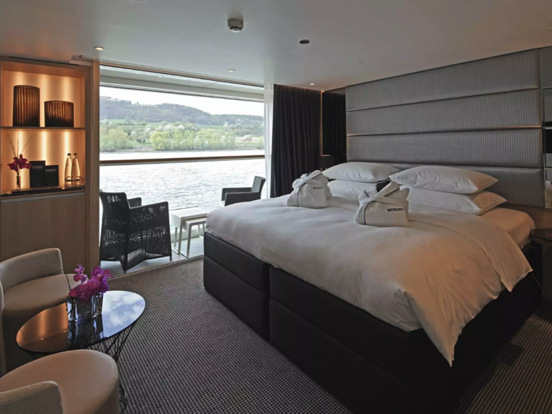 Junior Balcony Suite